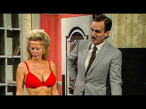 This Scene Is NOT Edited! Take a Look at the “Fawlty Towers” Scene That Took It Off The Air