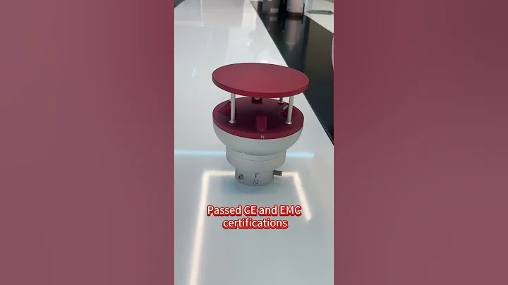 Integrated ultrasonic wind speed and direction sensor