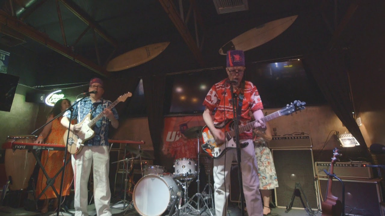 Ver The Ding Dong Devils "Head Shrinker" Winter Surf Fest 2018 en YouTube Ver The Ding Dong Devils "Head Shrinker" Winter Surf Fest 2018 en YouTube