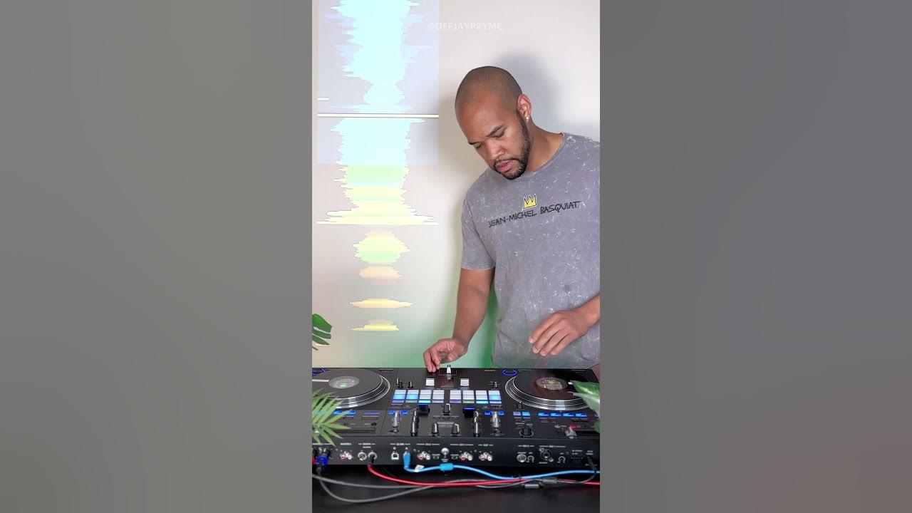 How to Scratch over 2000's Hip Hop | #HowtoDJ #ddjrev7 How to Scratch over 2000's Hip Hop | #HowtoDJ #ddjrev7