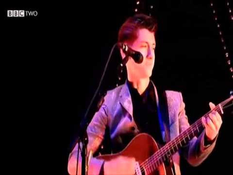 Arctic Monkeys - Yellow (Coldplay cover) [Glastonbury 2013]