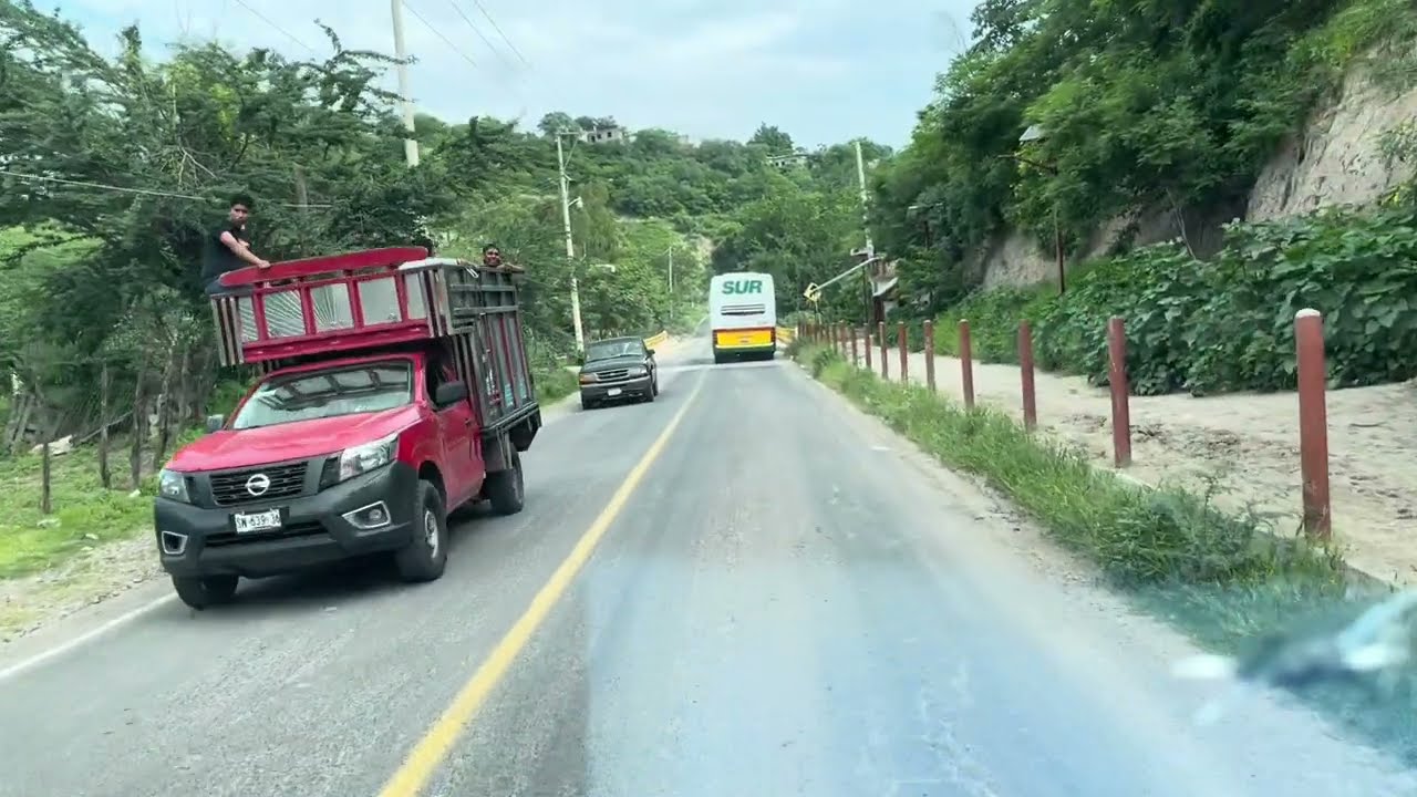 CARRETERA DE XOCHI A TULCINGO DEL VALLE PUEBLA