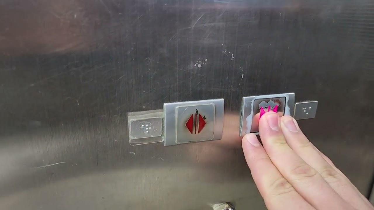 경기도 파주시 당하길 10 (당하동) (주)이마트파주점 OTIS.LG엘리베이터 탑사기