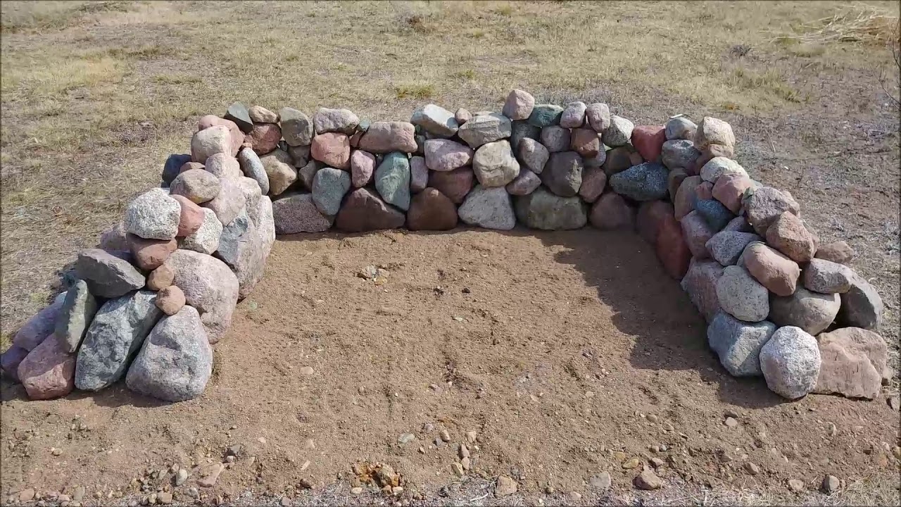 Backyard Fire Pit At No Cost Diy, Making A Fire Pit With Rocks