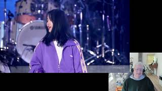 Reaction To Iu Blackout From Love Poem 2019 2019년 러브 포엠 투어에서 아이유의 블랙아웃을 보고 느낀 반응입니다