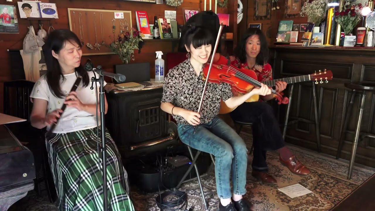 Polkas : The Rakes of Mallow / The Rattlin's Bog / Captain Bing