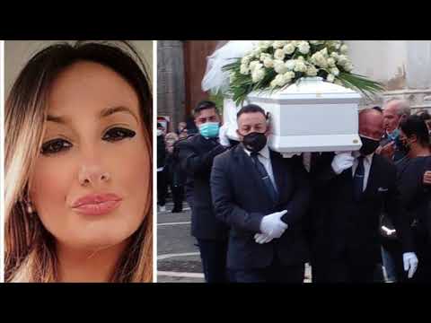 Funerali Giulia Carfora