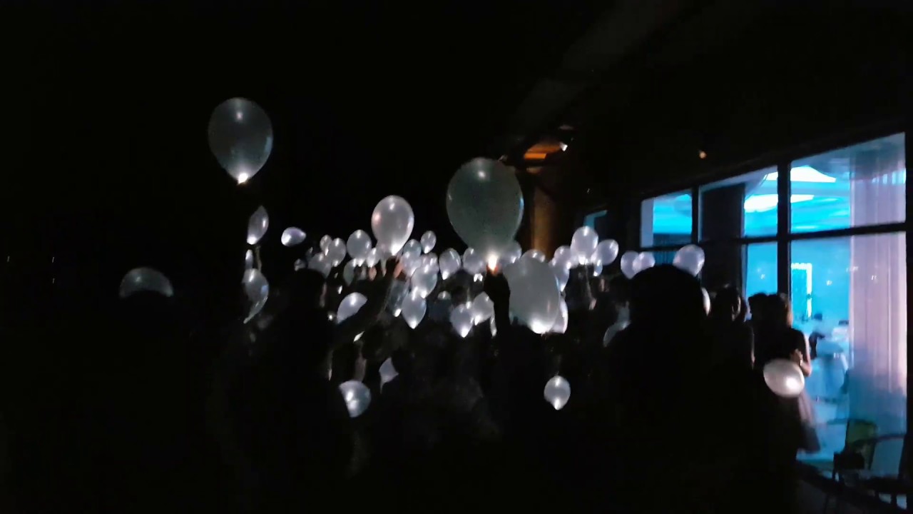 Atrakcje - ledowe balony z helem - YouTube