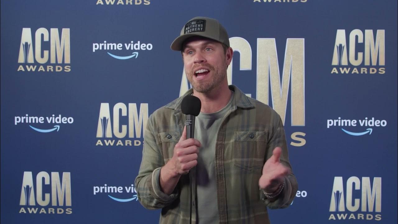 Dustin Lynch Interview at 2022 ACM Awards YouTube