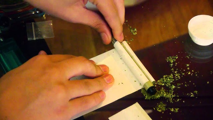 How To Use a Joint Roller (3 Easy Steps) – Honest