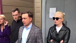 Супруга Навального Юлия и директор ФБК Иван Жданов рассказали, что произошло в кабинете главврача