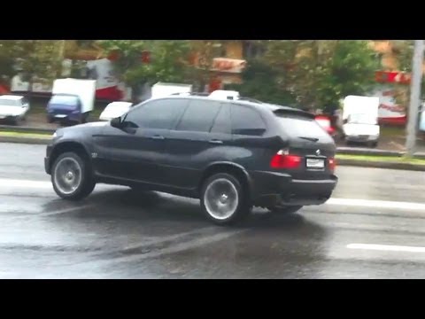 BMW X5 Drift in the City with AWD on wet Road - 2 Cool Drifts