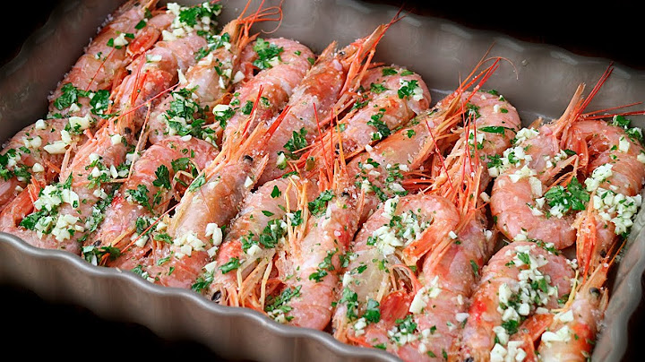 Baked prawns or shrimp, a Christmas classic