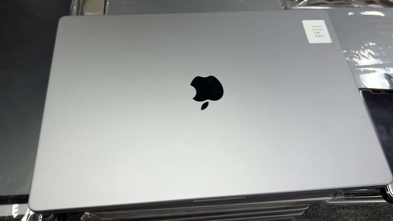 MacBook Pro 16