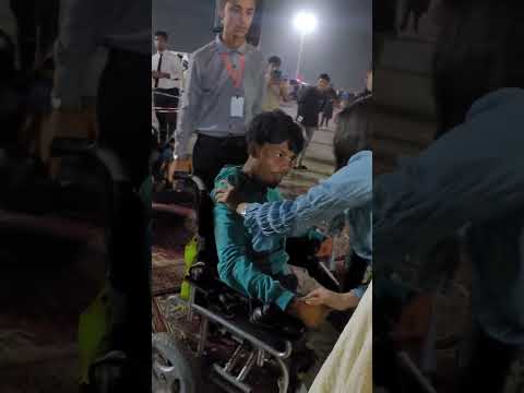 ماريا قحطان تكرم علاوي من ذوي الاحتياجات في حفلتها بالمكلا