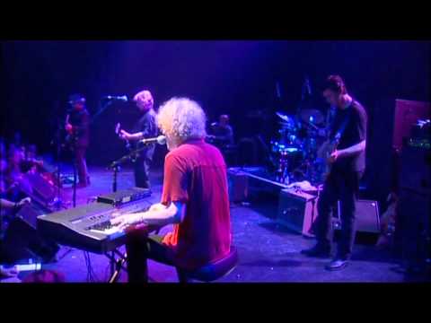 Ian Hunter - Standin' In My Light (Taken from the DVD 'All The Young Dudes')