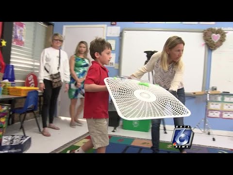 Students at Seashore Learning Center tinker with broken appliances