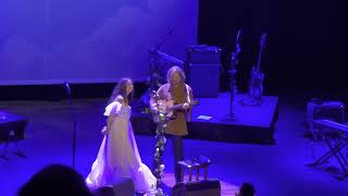 Waxahatchee & Kevin Morby cover Bob Dylan’s “It Ain’t Me Babe” @ Ryman Auditorium, 4/15/2022