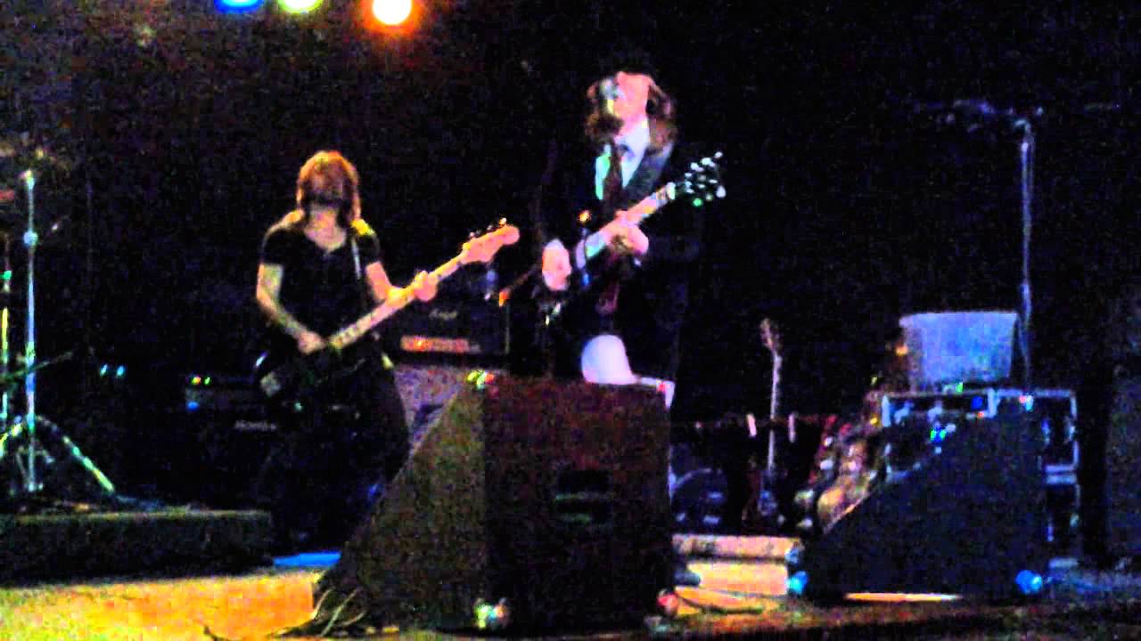 Rosie AC/DC Tribute Band Riff Raff - YouTube