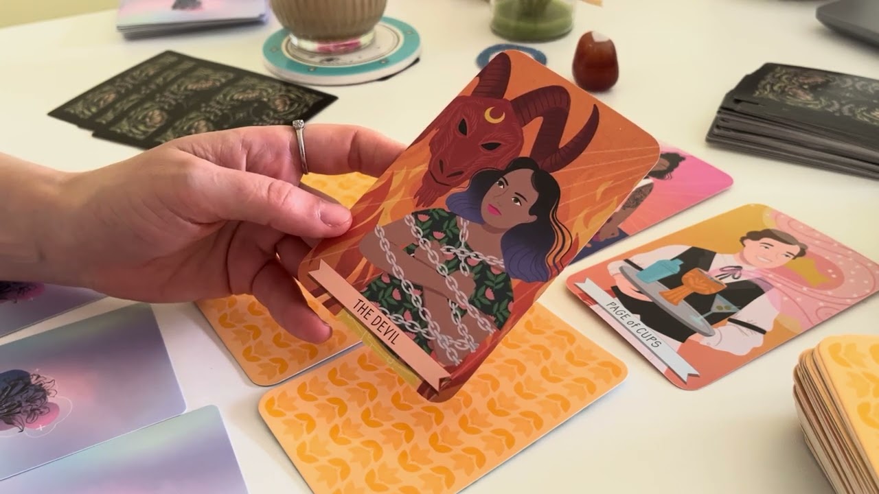 🔮💖 Истинските намерения на този човек към теб✨🪬❤️💭