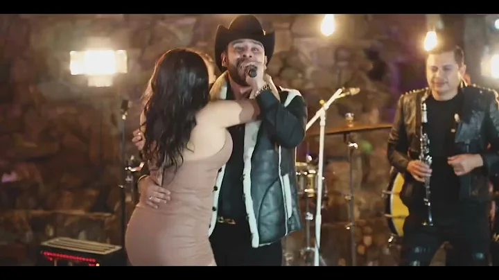 El Pavido Navido- Marco Flores Ft Francisco El Gal...