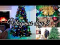 VLOGMAS DAY 3 | SETTING UP AND DECORATING THE CHRISTMAS TREE | LISA CONRADS