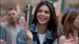Full Pepsi Commercial Starring Kendal Jenner