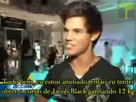 Taylor Lautner Talks About 'New Moon' and Shows Of...