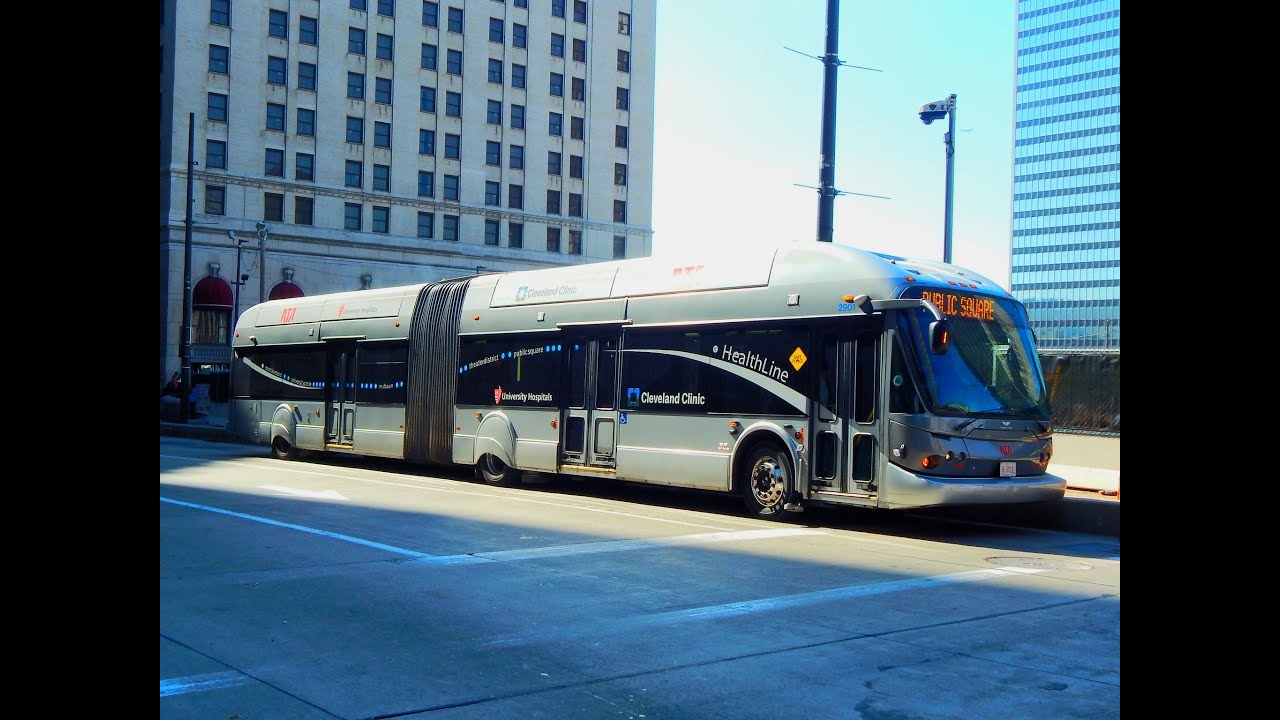 cleveland rta healthline bus rapid transit to public square new flyer d62lfa