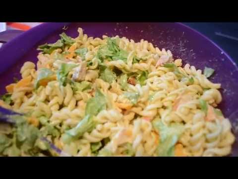 Vidéo: Salade De Pâtes Et Poulet Au Curry