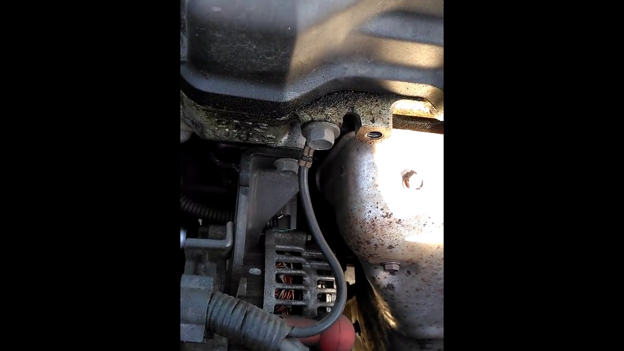 Nissan almera N16 dziwny dźwięk silnik 1.5 Benzyna YouTube
