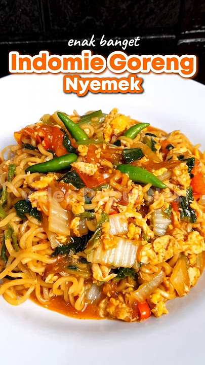 INDOMIE GORENG NYEMEK #indomiehack #indomiegoreng #shortscooking