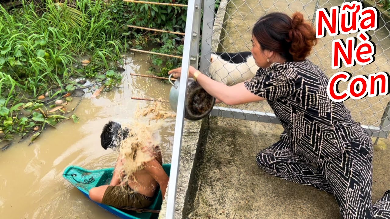 Bà Út Cho Kiệt Ăn Nguyên Nồi Xà Bần Thúi Quá Thúi 