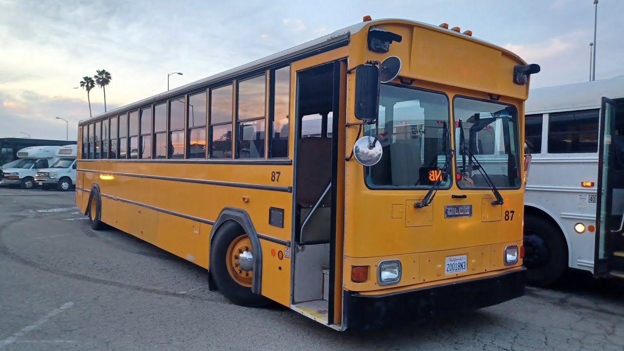 LA Charter Bus Lines 1987 Gillig Phantom School Bus #87