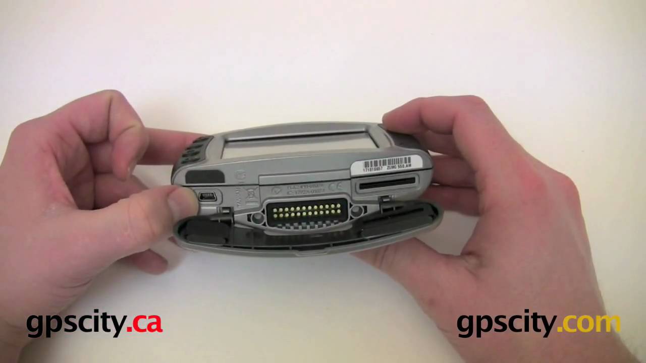 Garmin zumo 550 : Hardware Overview @ gpscity.com - YouTube