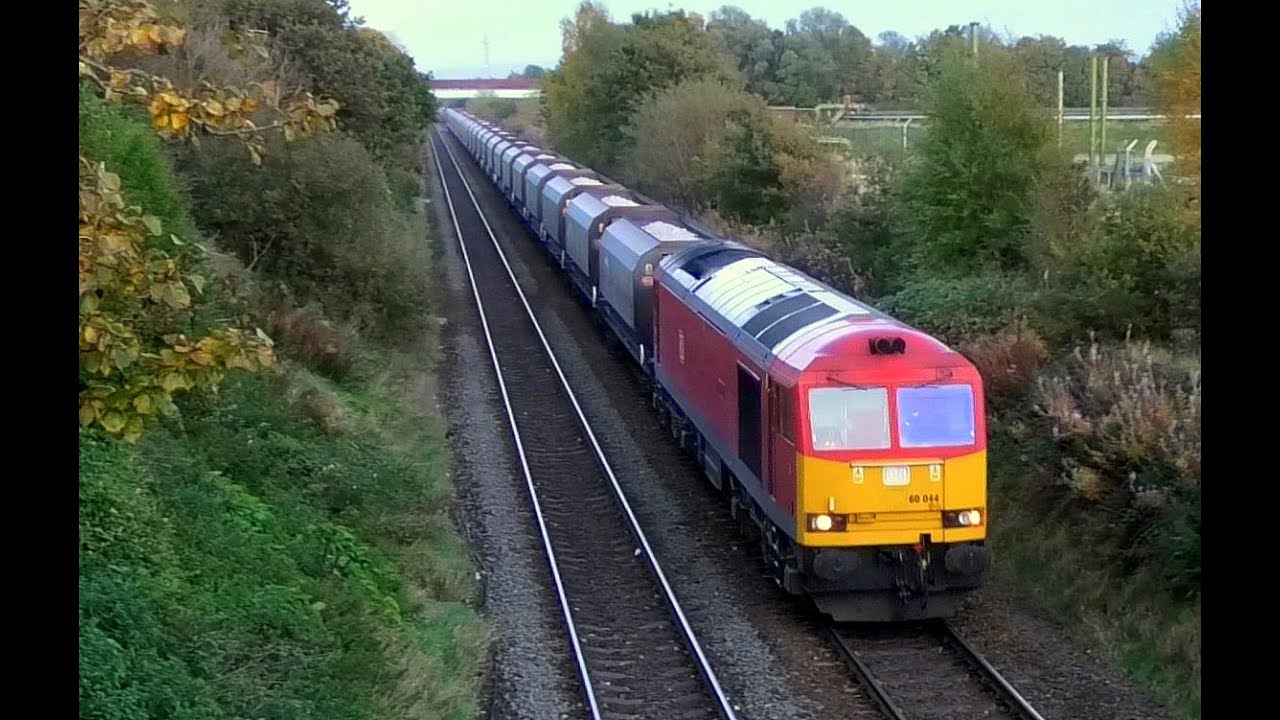 60044 'Dowlow', on the hoppers, Tunstead to Lostock Works, 23rd October 2020