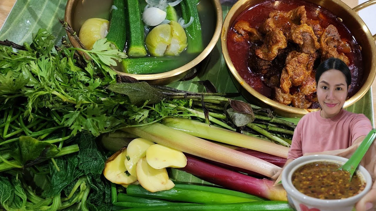 แกงฮังเลกึ๋นไก่ น้ำพริกปลาร้าต้ม ซุปลูกกระเจี๊ยบเขียวใส่มะเขือเปาะ