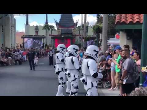 mainlander Walk behind Captain Phasma and Company