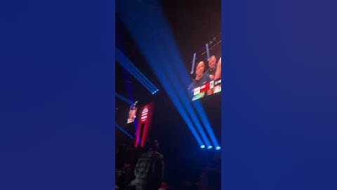 JAMAL BEN SADDIK’S AANKONDIGING IN DE RING: EEN MOMENT VAN KIPPENVEL! 🥊🔥 #GLORY99