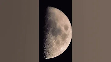 تصوير القمر بالتلسكوب 