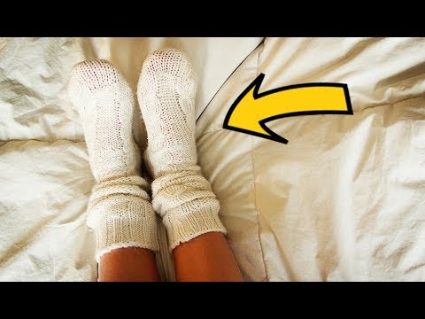 According To Science, This Is What Happens To Your Body If You Sleep With Socks On
