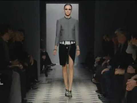 BALENCIAGA Fall Winter 1998 1999 Paris - Fashion Channel 