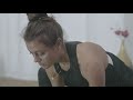Yoga-Workout Teil II - mit Hockeyspielerin Selin Oruz | Trainingshelden