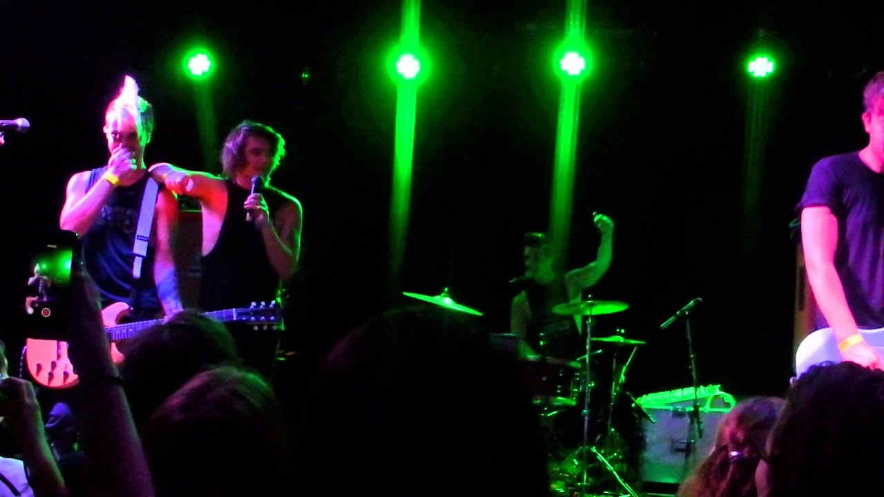 ROOM 94 - Something's Gotta Give (Cover) @ The Dome, London