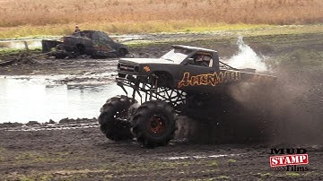 Mud Bogging part 1 Wheelin down on the Farm