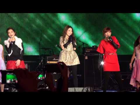 20121223 S.H.E-新北市歡樂耶誕城演唱會(1/4)花又開好了