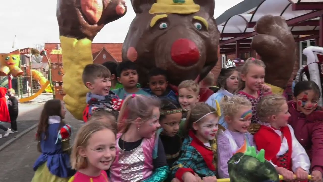 Carnavalsstoet  Basisschool Helibel  St.-Huibrechts-Lille