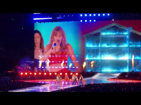 TAYLOR SWIFT -