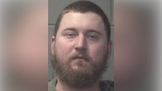 DEPUTIES: Weapons found on parent at Onslow County school