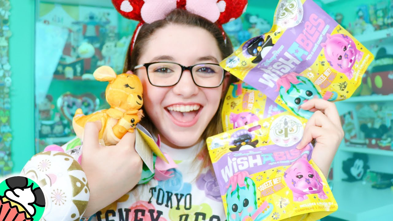 It's A Small World Wishables Blind Bags Unboxing & Review! Disney Parks Attraction Plush! Full Set?!